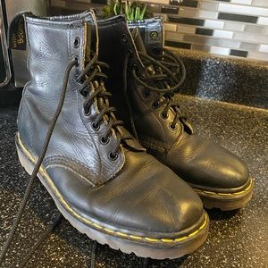 Black Dr Marten boots size 9.